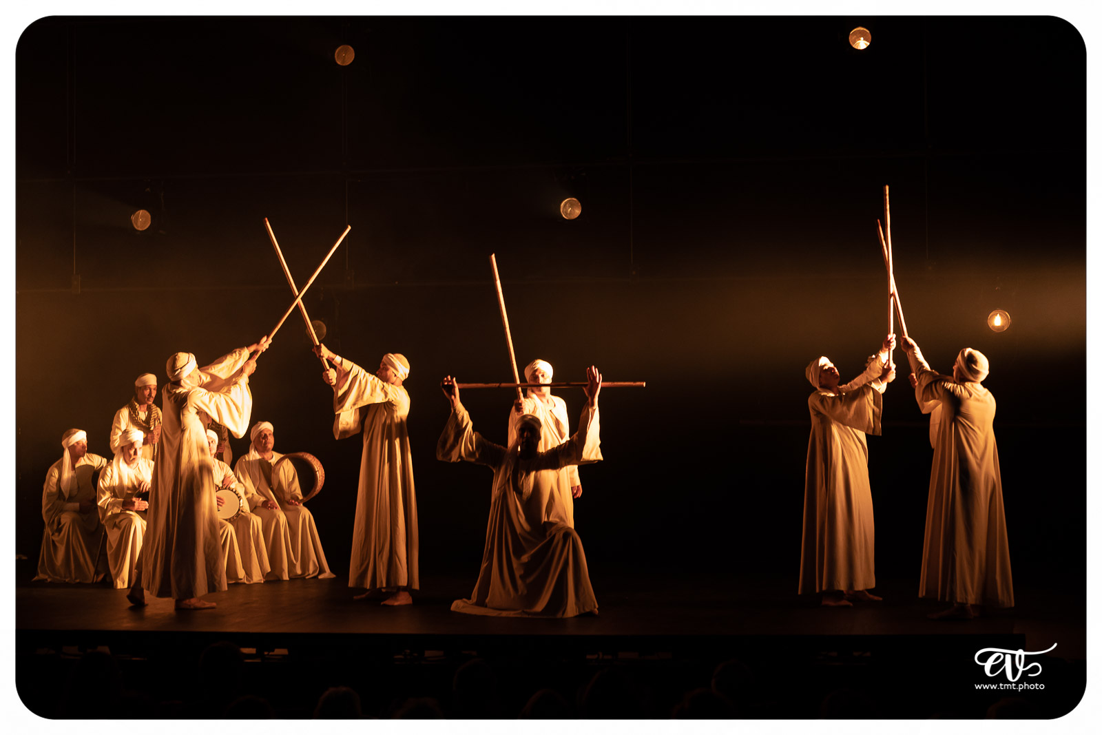 DANS LE CERCLE DES HOMMES DU NIL - CENTRE MEDHAT FAWZY DE MALLAW